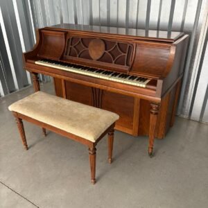 Kimball studio 6,895 after restouration (limited restoration on acción parts)